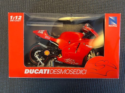 Ducati desmosedici miniature - ducati,