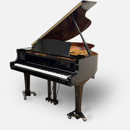 Yamaha grand piano - 1990, –