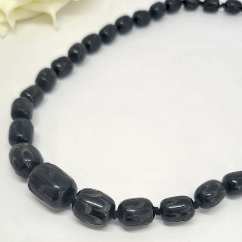 Vintage black bead necklace - ,