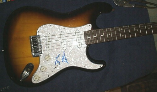 Fleetwood mac signed lyndsey - fleetwood,