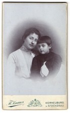 Photograph M. Knauer