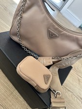 Prada Re-edition 2005 Saffiano