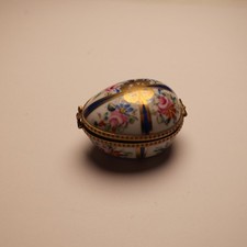 Antique Limoges Dubarry egg