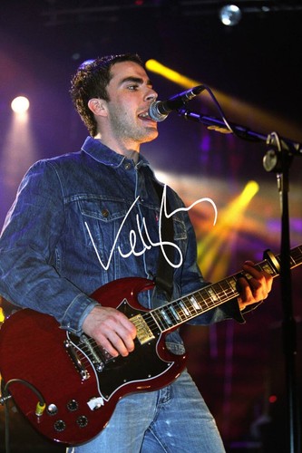 Kelly jones signed - jones,
