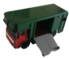 Matchbox lesney horse box - lesney,