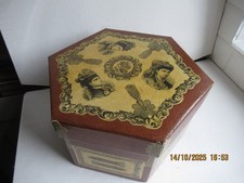 CARDBOARD HAT BOX, 'ASPLEY REPRODUCTIONS' VINTAGE/RETRO STYLE.