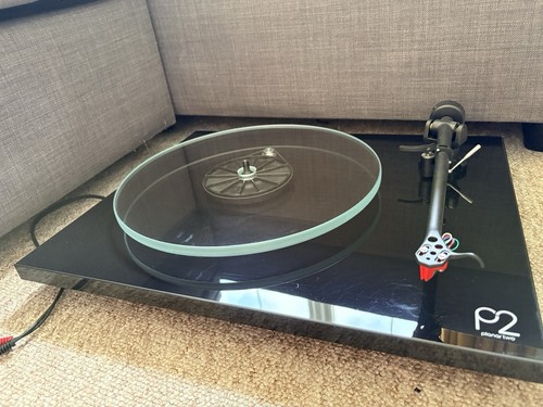 Rega planar turntable - planar,