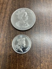 2002 £5 Coin And Pobjoy Mint