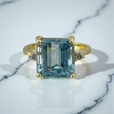 Vintage 1980s H. Stern 18K Gold Aquamarine & Diamond Ring w/ Original Document