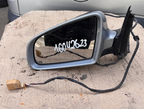Audi wagon left side - a4,