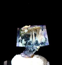 5.6g Natural Blue Phantom Cube