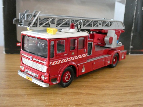Corgi 999 perth - corgi, aec