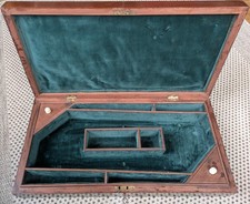 Antique Pistols Box / Antique