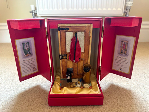 Colour box miniatures - colour,