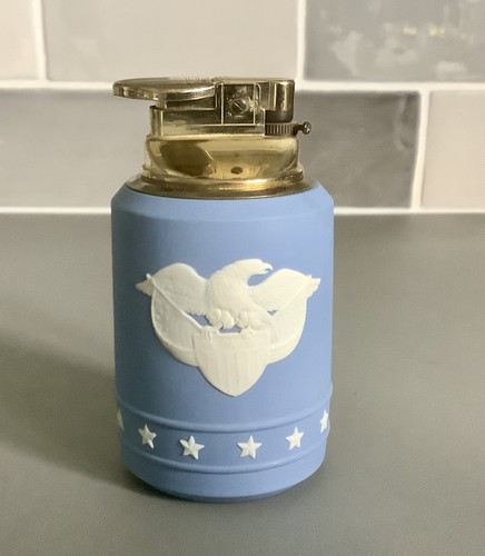 Wedgwood blue jasperware - blue,