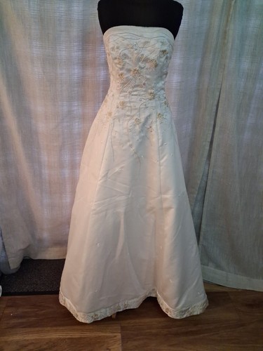 Wedding dress size ivory - wedding,
