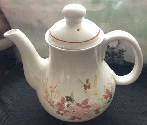 Hedge rose tea pot - pot, boots