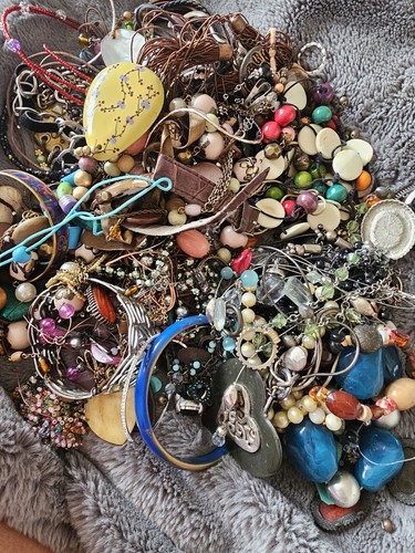 Costume jewellery plastic - jewellery, box