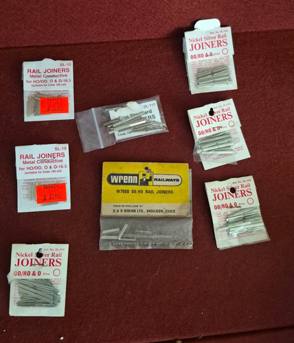 Train track rail joiners - ,