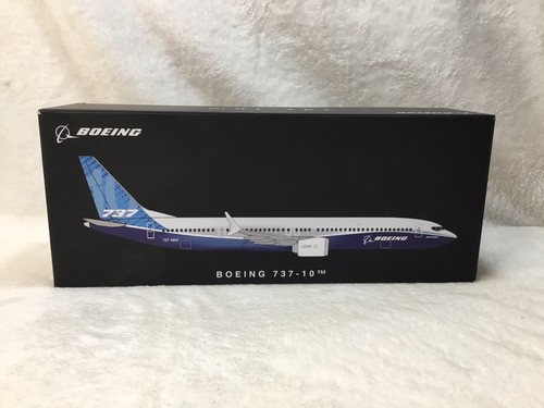 Pacmin 144 boeing 737 - 1/144, max