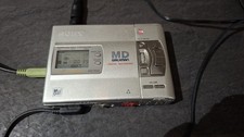 Portable Sony Minidisc Recorder - Silver - MZ-R50 With Remote
