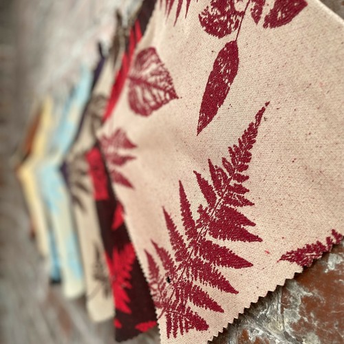 Autumnal leaf printed - leaf,