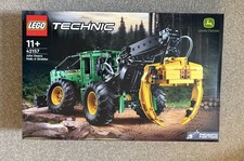 LEGO TECHNIC 42157 John Deere