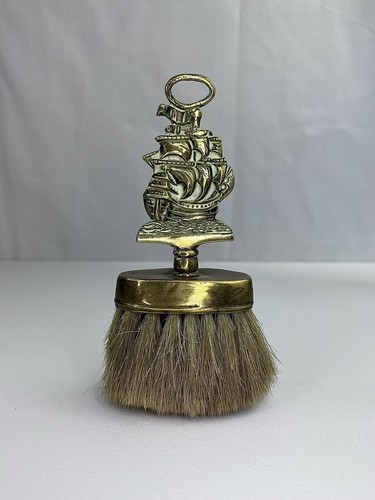 Small vintage crumb brush - small,
