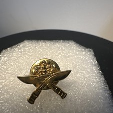 Vintage Crossed Kukri Royal