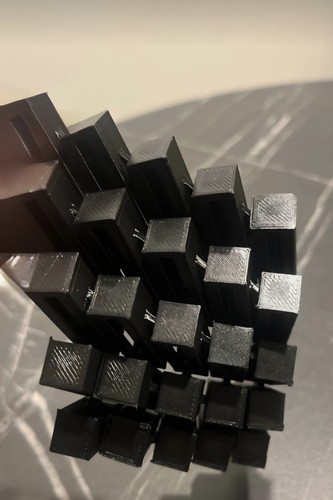 Printed pixel morph - ​3d,