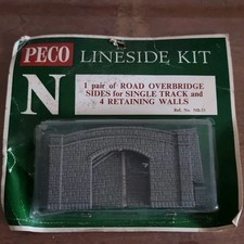 Peco NB-33 N Gauge Lineside Kit Road Overbridge For Single Track