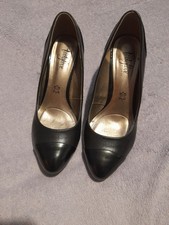 M & S Footglove Wider Fit