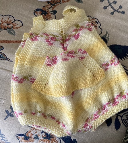 Hand knitted reborn dolls - hand,