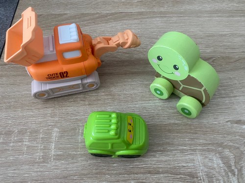 Bundle small toy vehicles - toy,