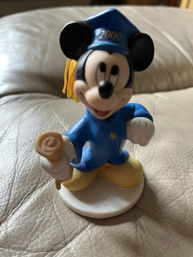 Disney graduation statue - ,
