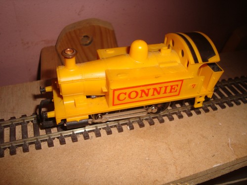 Hornby r759 connie yellow - r759, "connie"