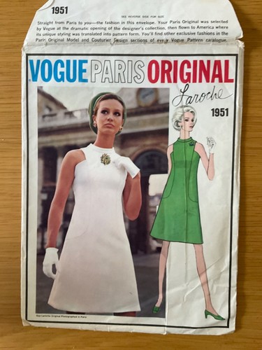 Vogue paris original - paris, laroche