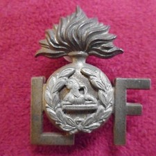 LANCASHIRE FUSILIERS BI-METAL SHOULDER TITLE