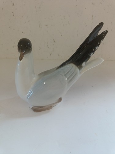Lomonosov porcelain figurine - lomonosov,