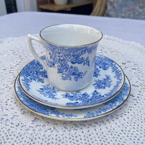 Vintage duchess china blue - duchess,