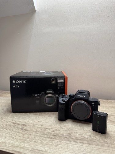 Sony iii camera body - a7,