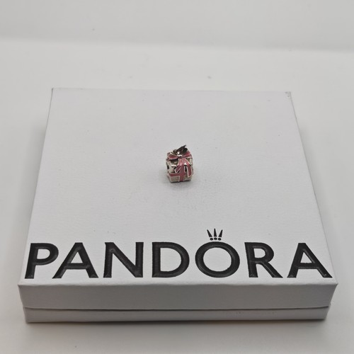Pandora pink enamel - pink, heart