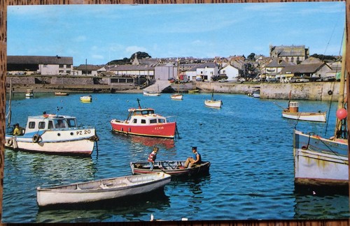 Porthleven inner harbour boats - porthleven,