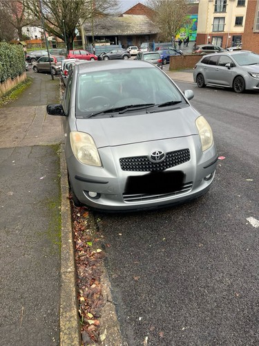 Breaking toyota yaris - breaking,