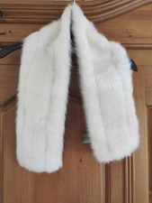 WAREHOUSE 🩷 Cream Faux Fur