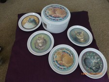 Cloverleaf Ivory Cats Coaster set, set of 5 in holder