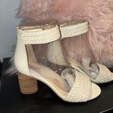 Vince Camuto Jedina Womens 6M