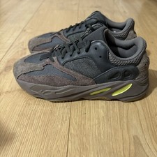 Adidas - Yeezy 700 Mauve Size