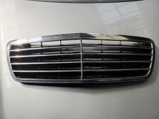 OM MERCEDES BENZ W210 E CLASS AVANTGARDE FRONT GRILL 1999-2002 A2108800683