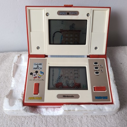 Nintendo game and watch - and,